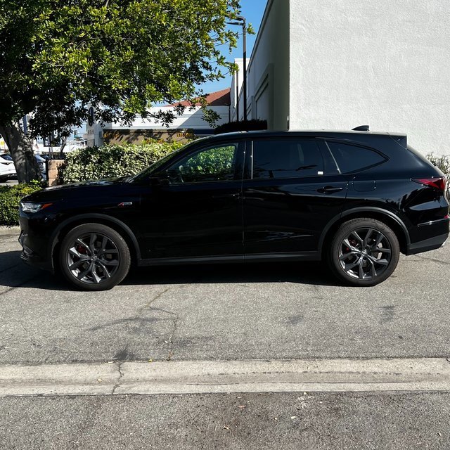 Certified 2023 Acura MDX A-Spec image 3