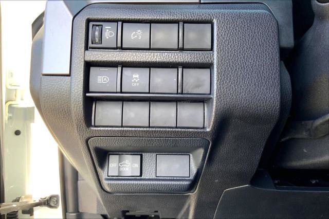 Certified 2026 Toyota Tacoma SR5 AWD/4WD image 33