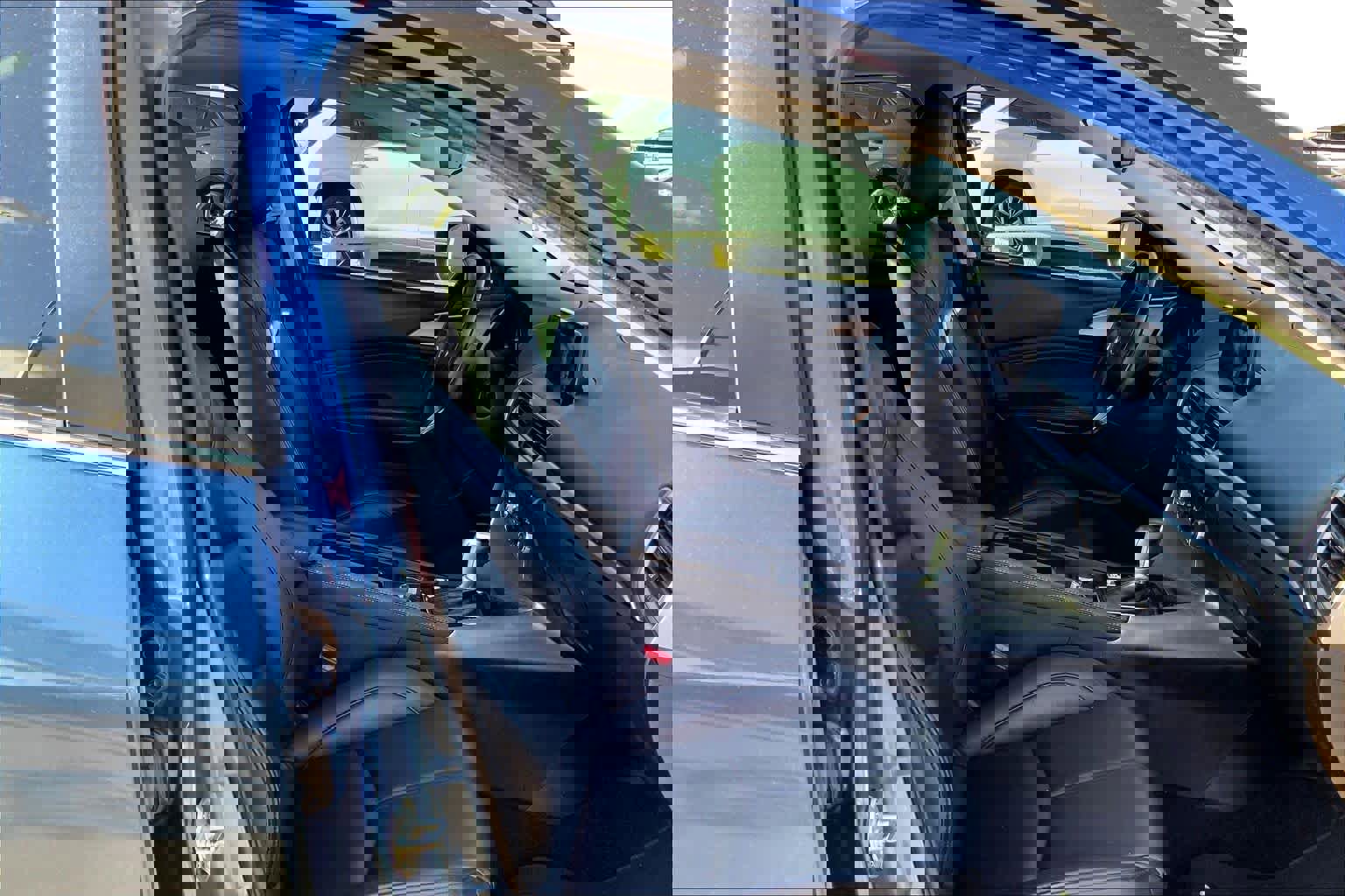 Used 2017 MAZDA MAZDA3 Touring w/ Popular Equipment Package image 9