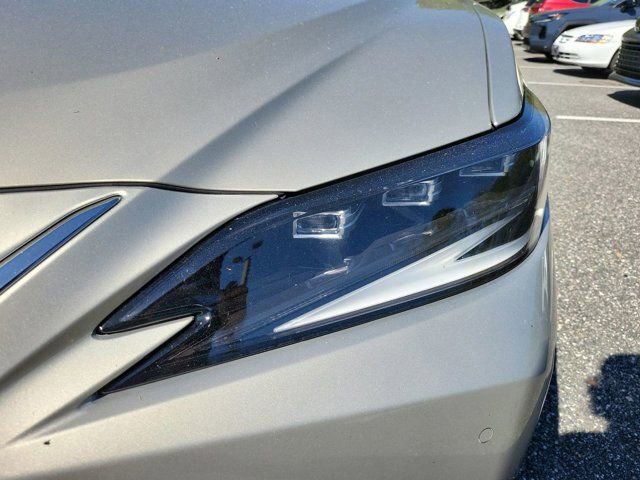 Used 2023 Lexus ES 350 Ultra Luxury w/ Accessory Package (Z1) image 16