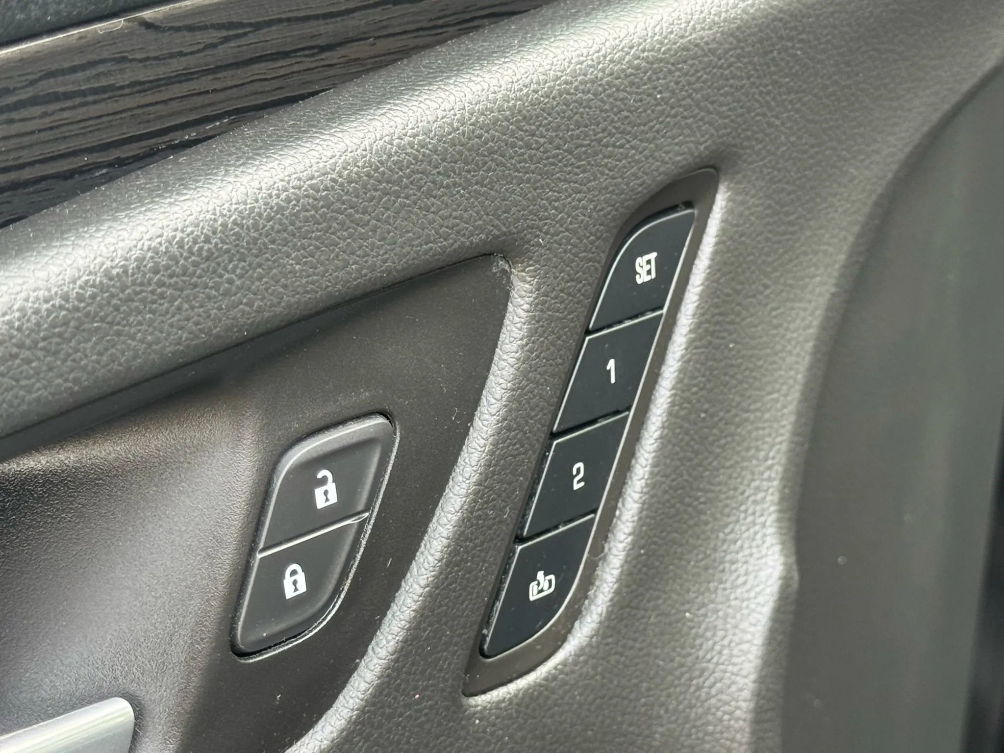 Used 2016 Buick Envision Premium image 29