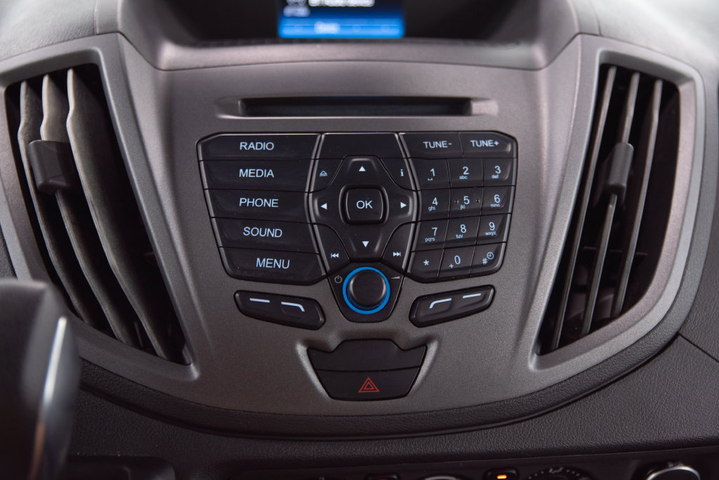 Used 2018 Ford Transit 150 XL RWD image 30