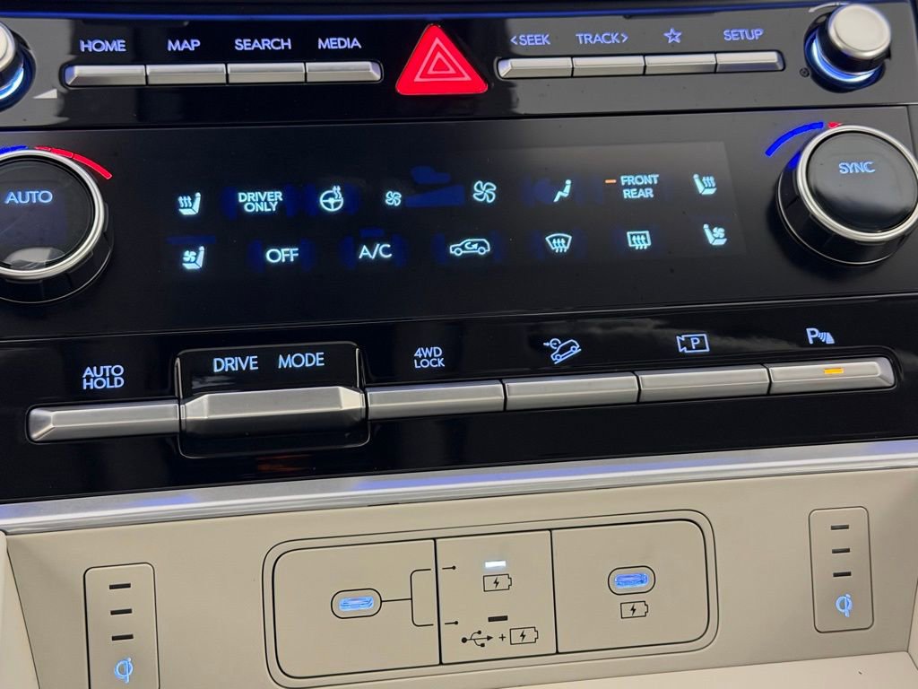 Used 2026 Hyundai Santa Fe Calligraphy image 18