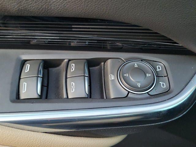 Certified 2024 Cadillac XT4 Luxury FWD image 14