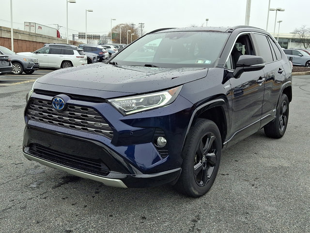 Used 2021 Toyota RAV4 XSE image 3
