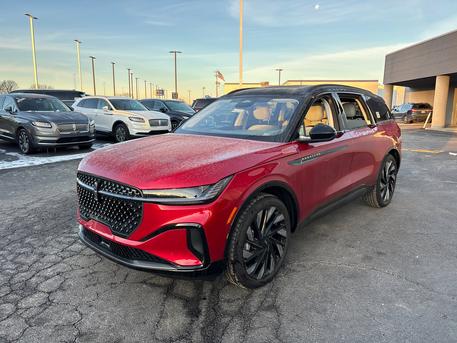 New 2026 Lincoln Nautilus Reserve w/ Jet Appearance Package image 3