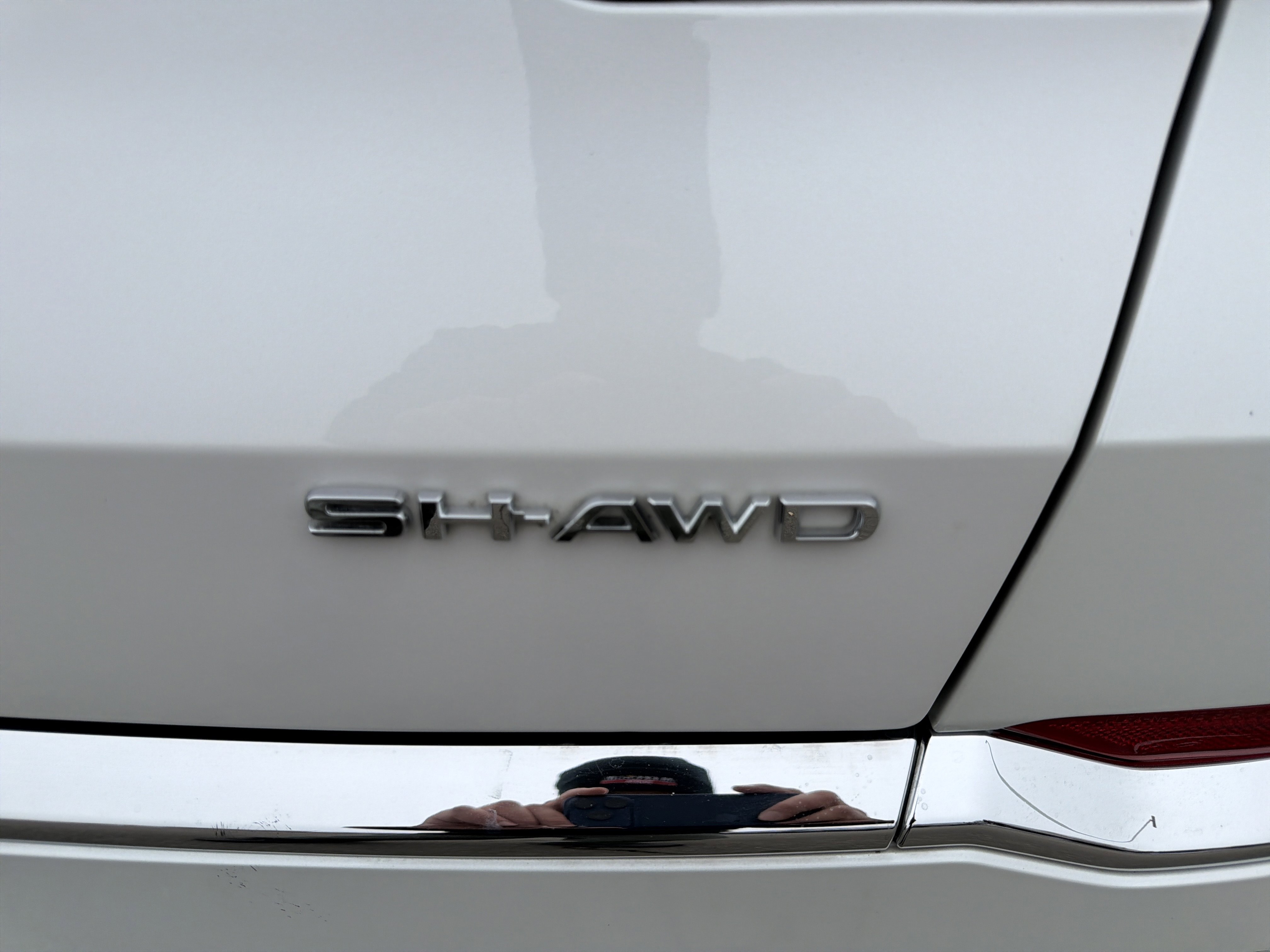 Used 2023 Acura MDX SH-AWD w/ Technology Package image 11