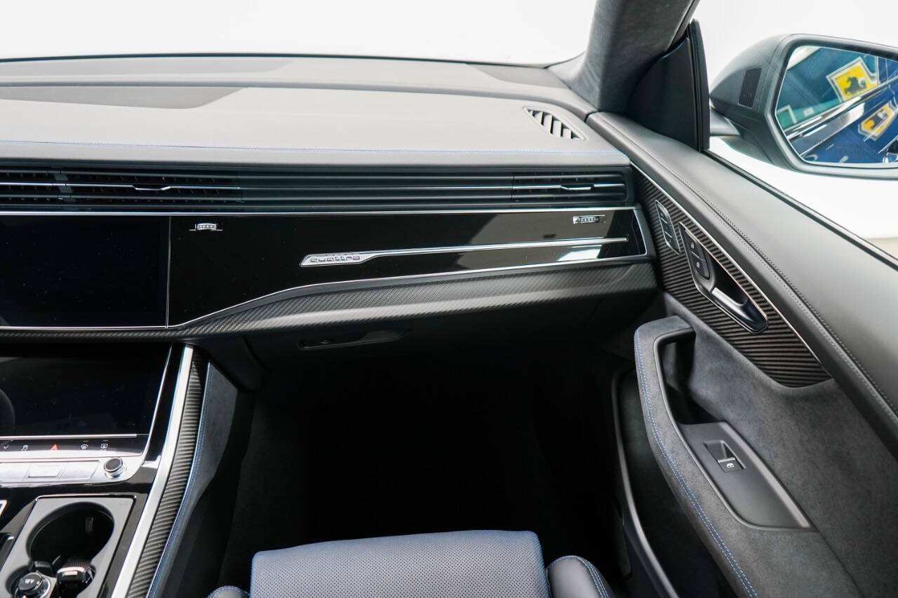 Used 2026 Audi RS Q8 performance AWD/4WD image 42