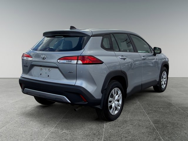 Used 2024 Toyota Corolla Cross L image 5