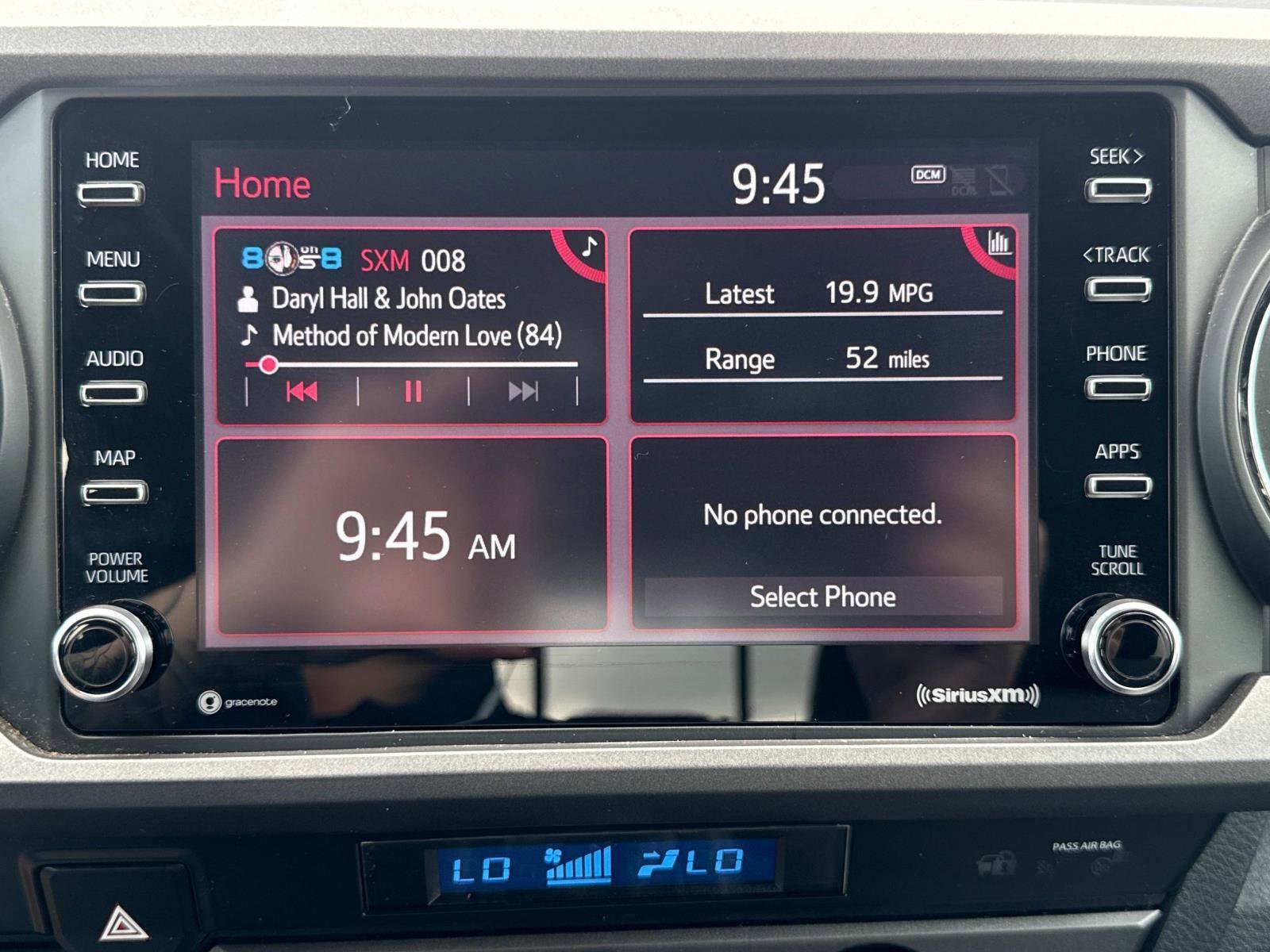 Used 2022 Toyota Tacoma TRD Off-Road image 3