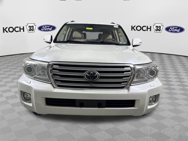 Used 2013 Toyota Land Cruiser image 2