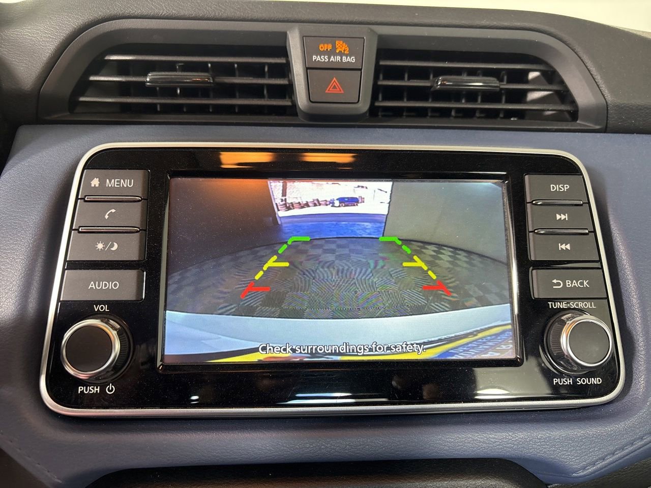 Used 2025 Nissan Versa SV FWD image 15