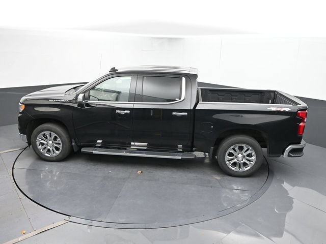 Used 2022 Chevrolet Silverado 1500 LTZ w/ LTZ Convenience Package II AWD/4WD image 18