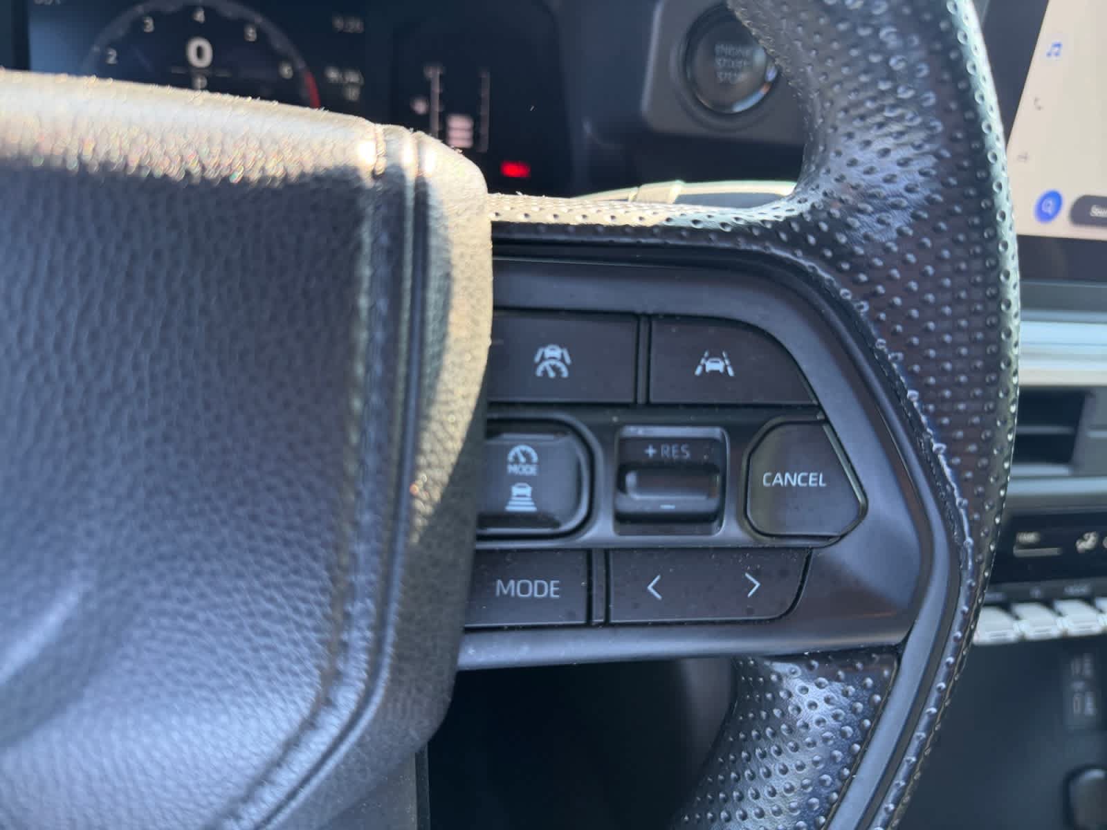 Used 2025 Toyota Tacoma SR5 AWD/4WD image 24