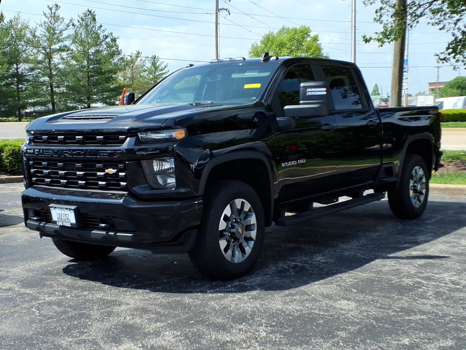 Used 2023 Chevrolet Silverado 2500 Custom w/ Custom Value Package AWD/4WD image 3