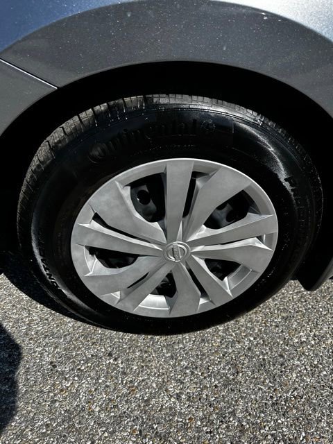 Used 2024 Nissan Versa S w/ Trunk Package image 10