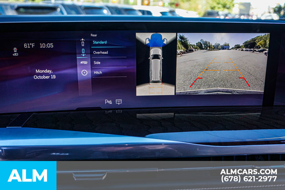 Used 2025 Cadillac Escalade ESV Sport Platinum AWD/4WD image 40