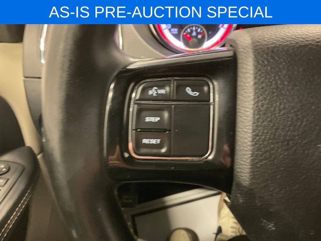 Used 2019 Dodge Grand Caravan SXT image 15