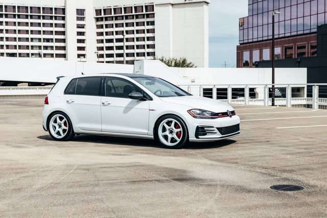 Used 2019 Volkswagen GTI SE FWD image 65