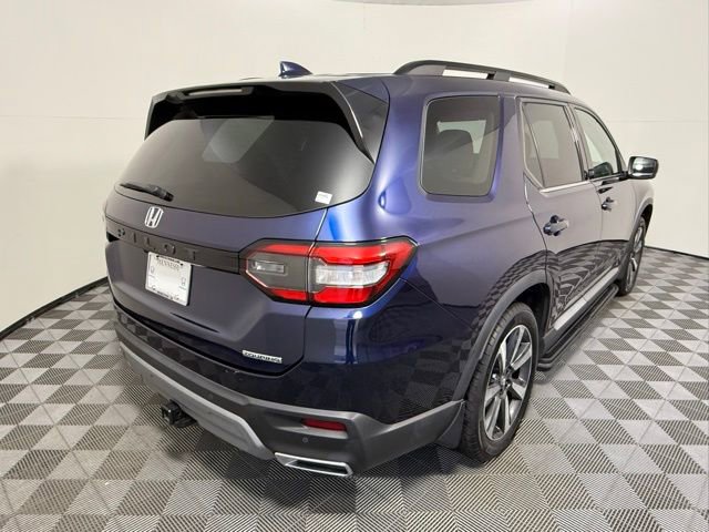 Used 2023 Honda Pilot Touring image 6