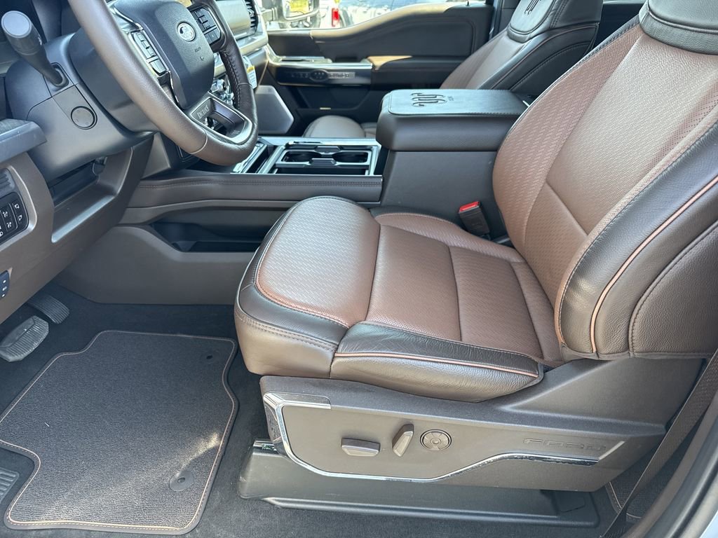 Used 2026 Ford F450 King Ranch w/ Chrome Package image 9