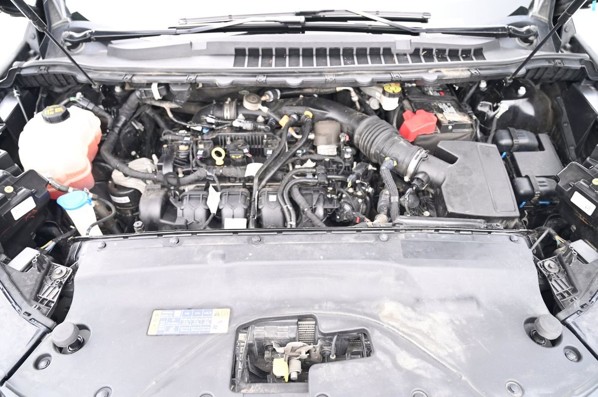 Used 2019 Ford Edge Titanium w/ Cold Weather Package image 15