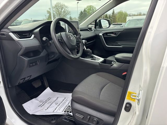Used 2023 Toyota RAV4 XLE image 8