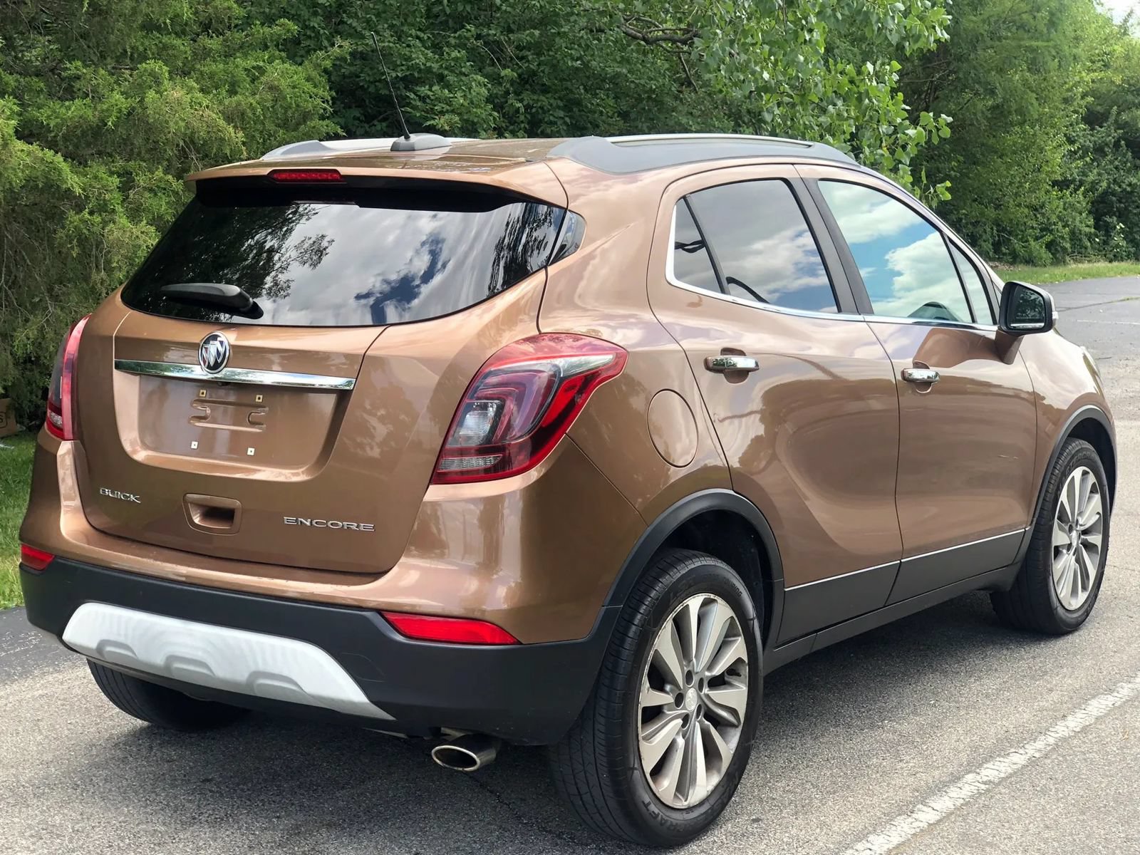 Used 2017 Buick Encore Preferred FWD image 5