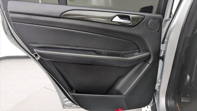 Used 2018 Mercedes-Benz GLS 450 4MATIC w/ Premium Package image 16