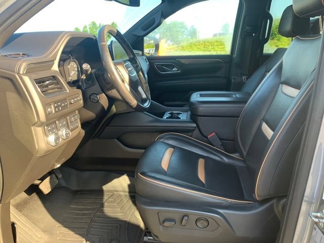 Used 2021 GMC Yukon XL AT4 w/ AT4 Premium Plus Package AWD/4WD image 23