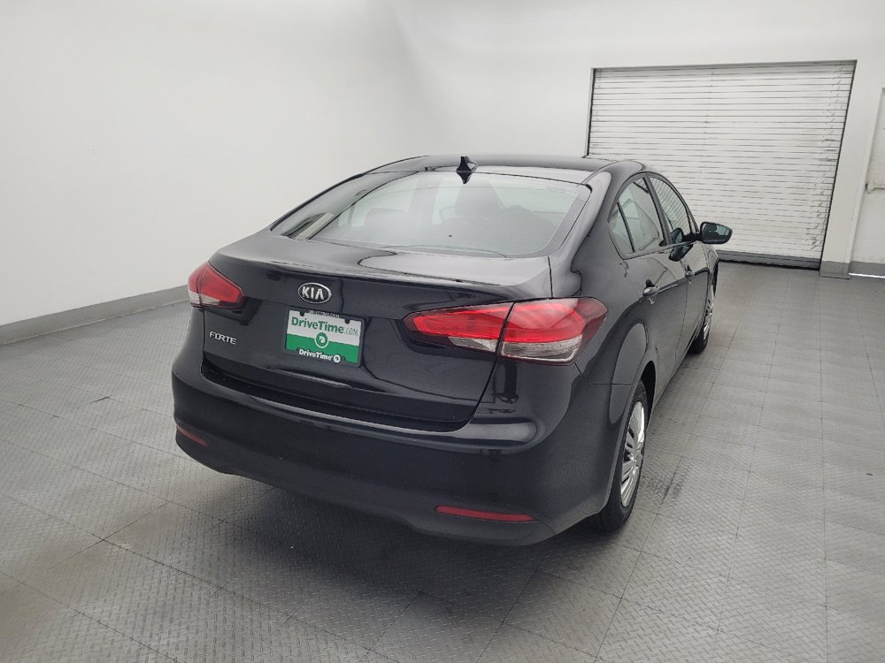 Used 2017 Kia Forte LX FWD image 7