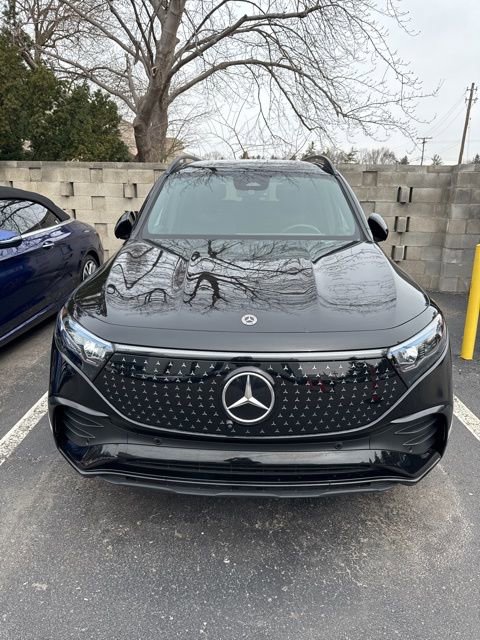 Certified 2024 Mercedes-Benz EQB 350 4MATIC SUV image 1
