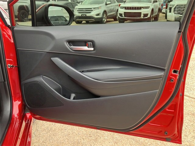 Used 2025 Toyota Corolla SE image 10