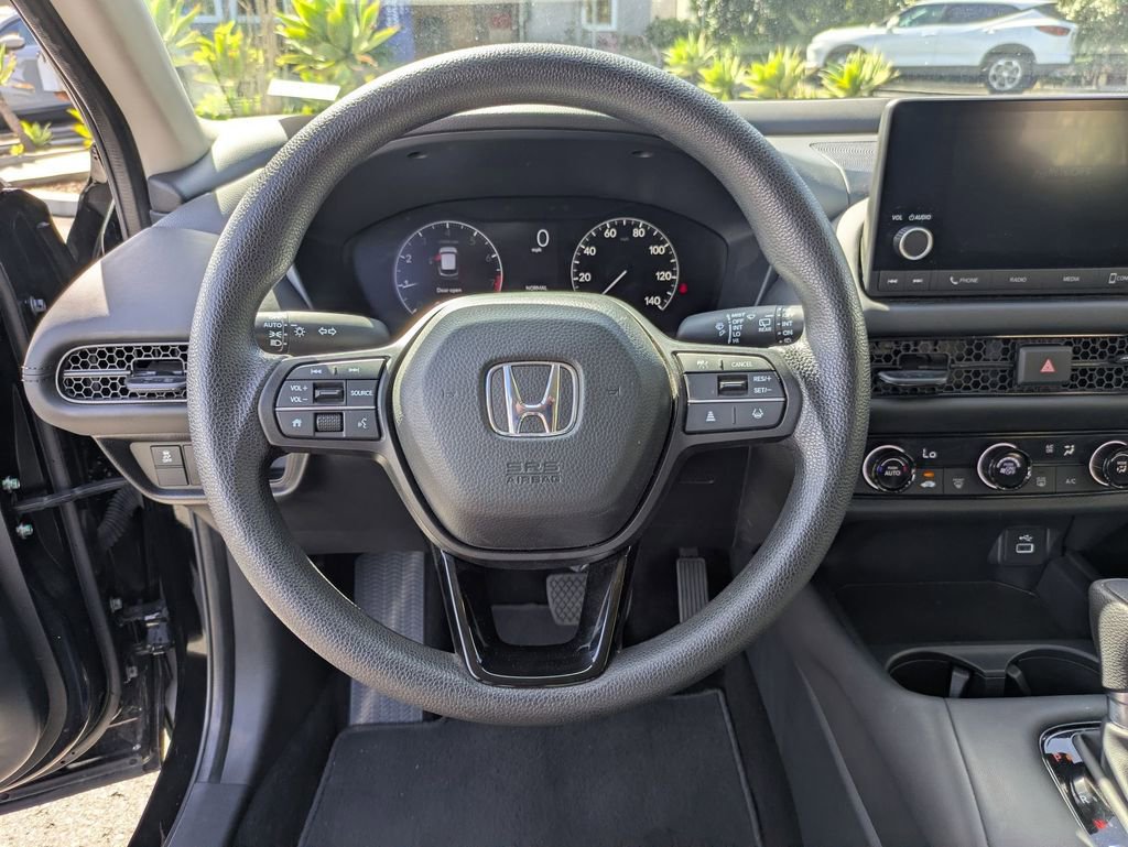 Used 2025 Honda HR-V LX image 18