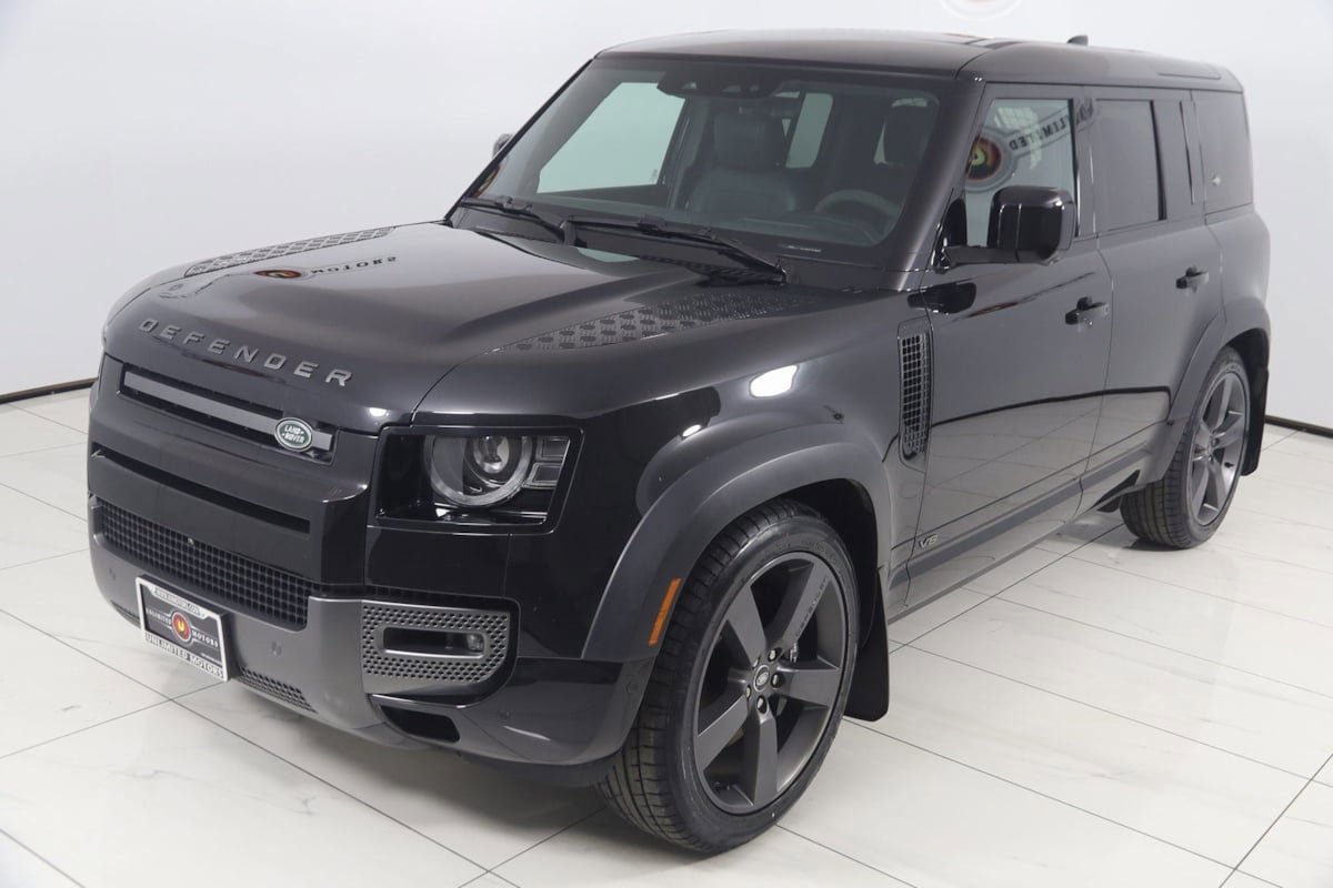 Used 2023 Land Rover Defender 110 V8 AWD/4WD image 21