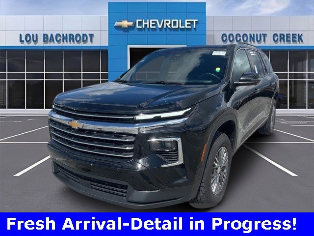 Used 2024 Chevrolet Traverse LT