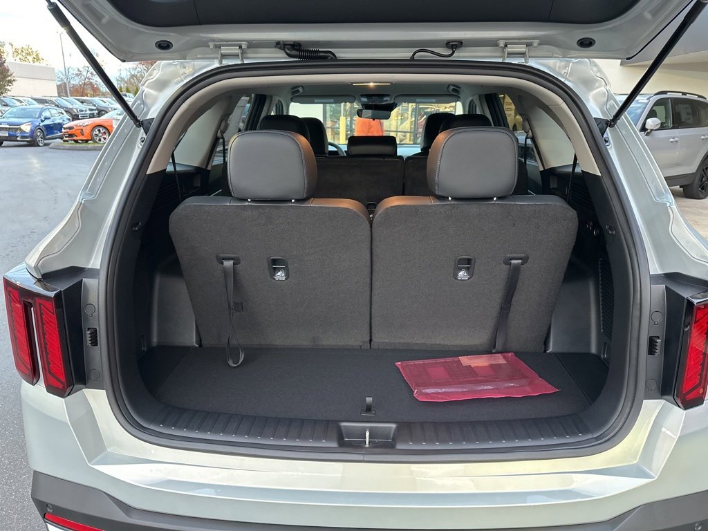 New 2026 Kia Sorento S image 18