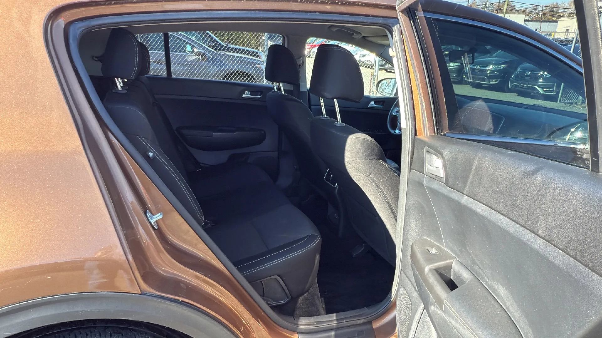 Used 2018 Kia Sportage LX image 26