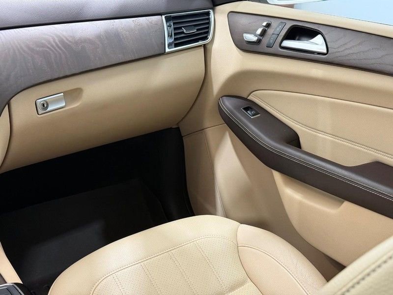 Used 2019 Mercedes-Benz GLE 400 4MATIC image 9