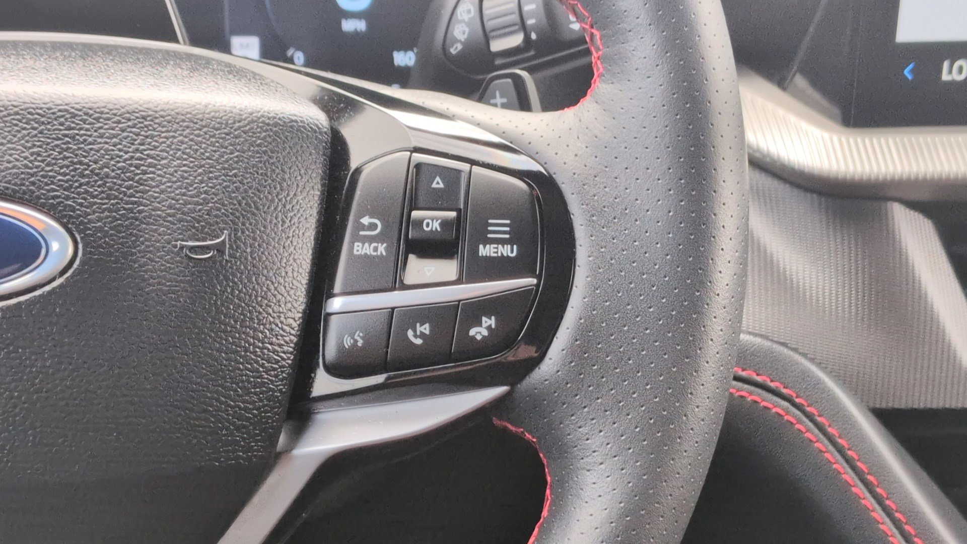 Used 2025 Ford Explorer ST RWD image 18