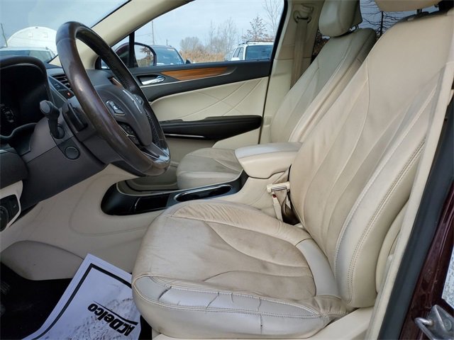 Used 2016 Lincoln MKC Reserve w/ Lincoln MKC Climate Package image 19