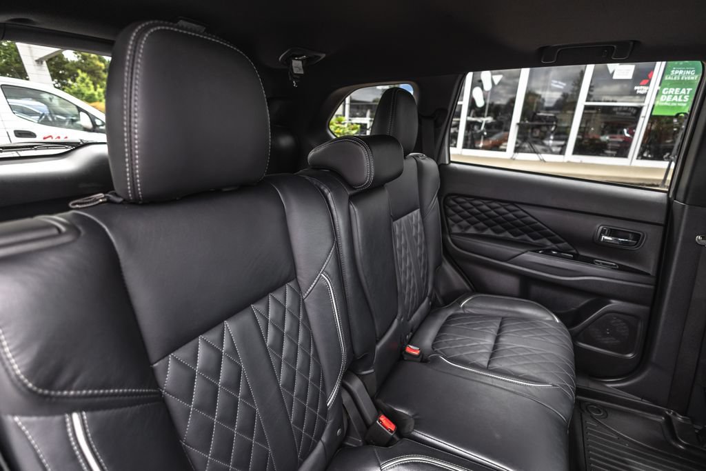 Used 2022 Mitsubishi Outlander GT AWD/4WD image 30