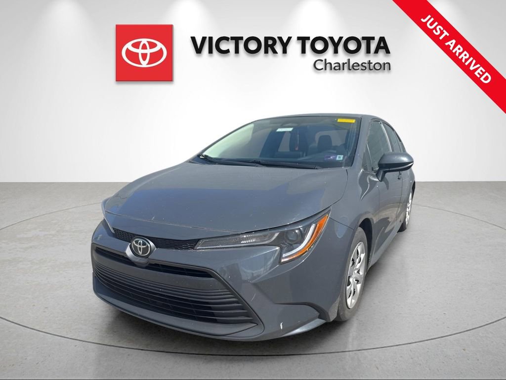 Used 2024 Toyota Corolla LE FWD image 1