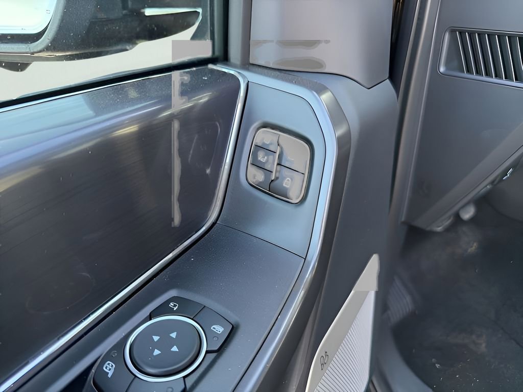 Used 2024 Ford F150 Lariat image 15