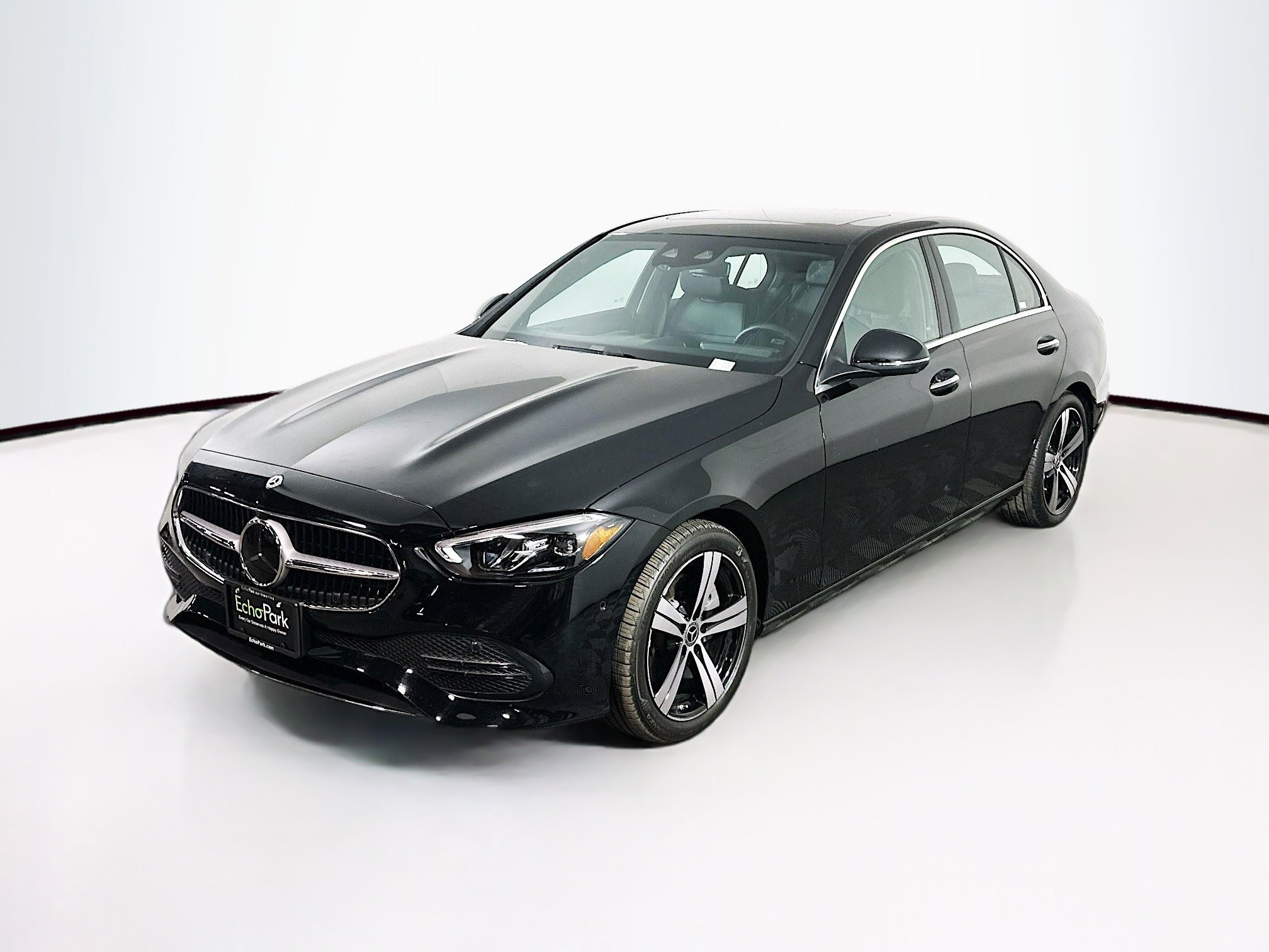 Used 2024 Mercedes-Benz C 300 4MATIC Sedan image 3