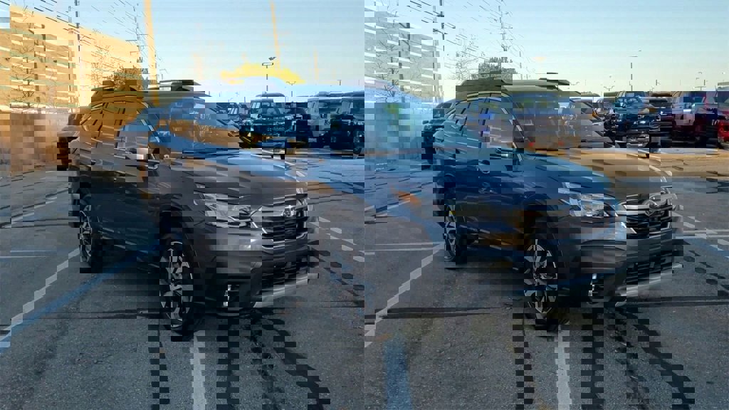 Used 2020 Subaru Outback Touring image 2