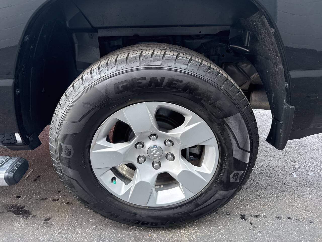 Used 2019 RAM 1500 Big Horn AWD/4WD image 7
