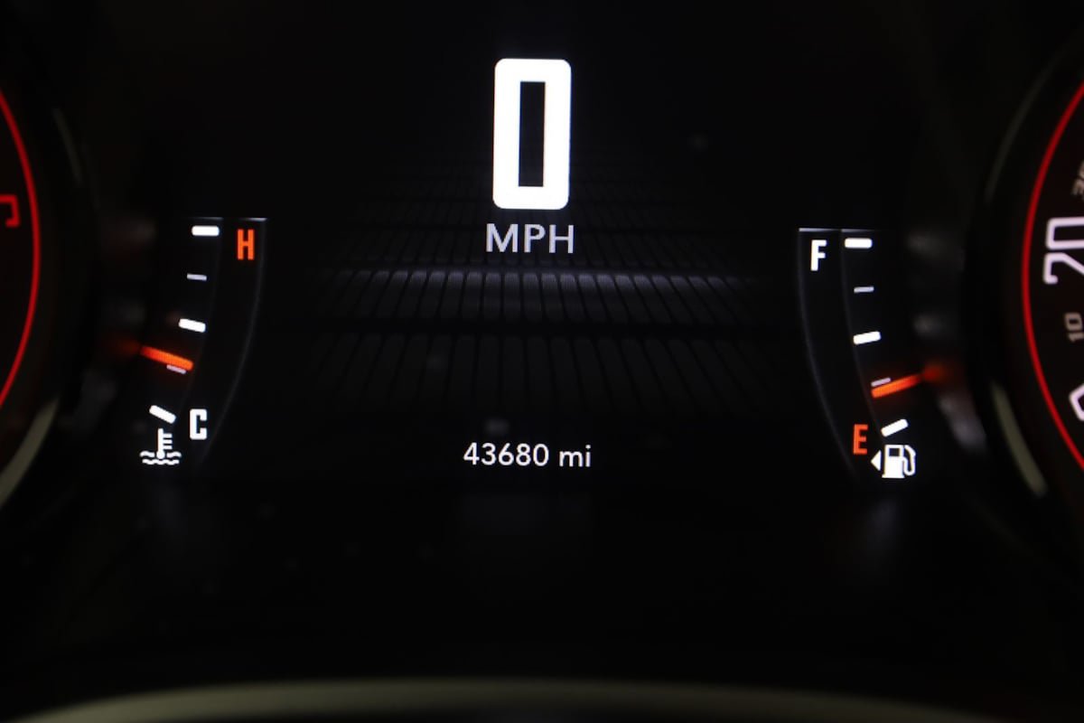 Used 2022 Dodge Challenger R/T w/ Blacktop Package RWD image 38