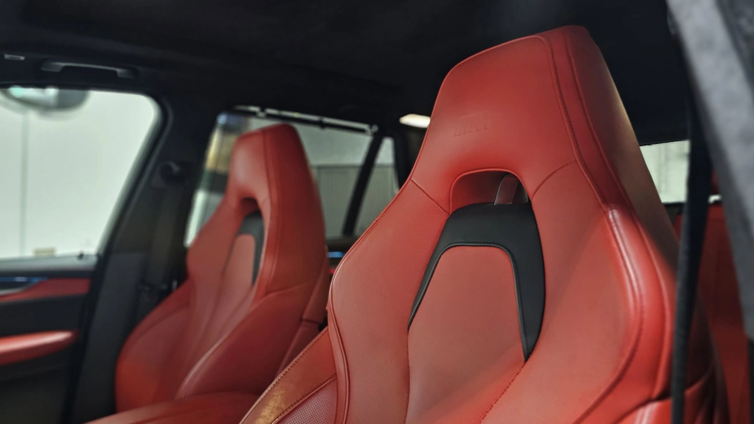 Used 2018 BMW X5 M w/ Executive Package image 17