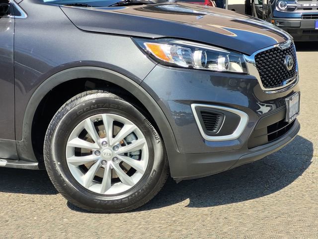 Used 2018 Kia Sorento FWD image 6
